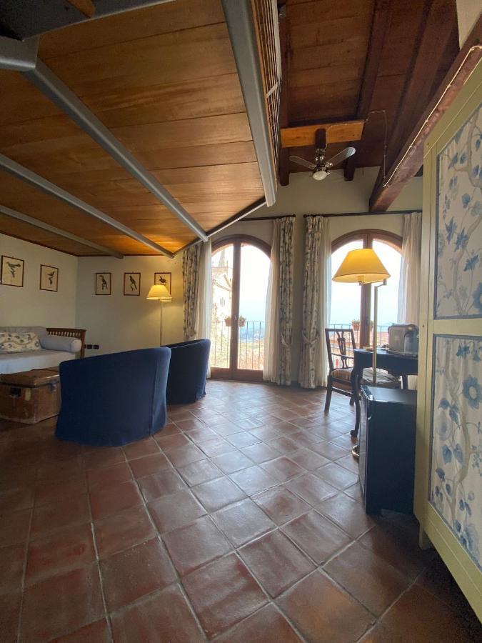 Foresteria Ristorante Conti Roero Monticello d'Alba Екстериор снимка