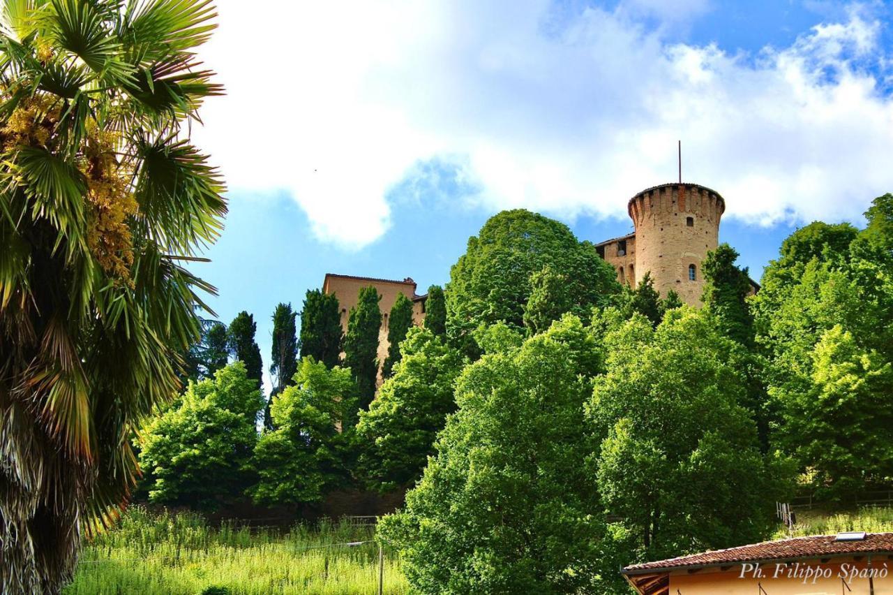 Foresteria Ristorante Conti Roero Monticello d'Alba Екстериор снимка